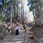 大阪と奈良の県境にある金剛山（1125ｍ）は山頂まで約1時間